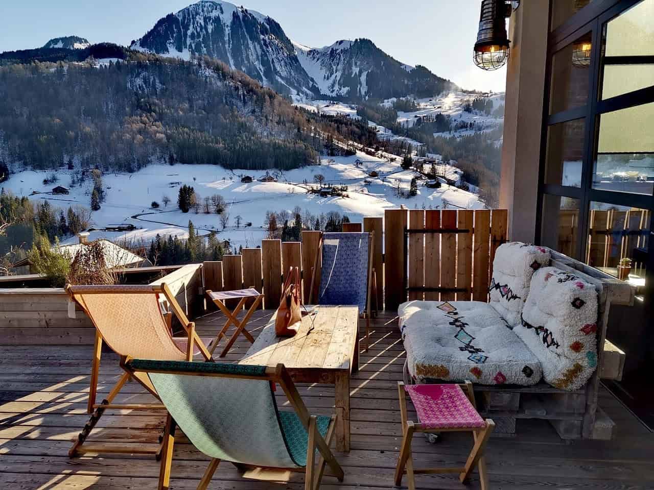 Lo Garâjo - The New York Style Cafe in Manigod: A relaxing spot with a view