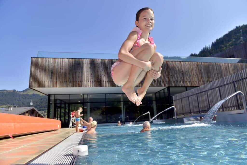Summer activities in the Alps: Forme d'O aquatic centre- Châtel ski resort
