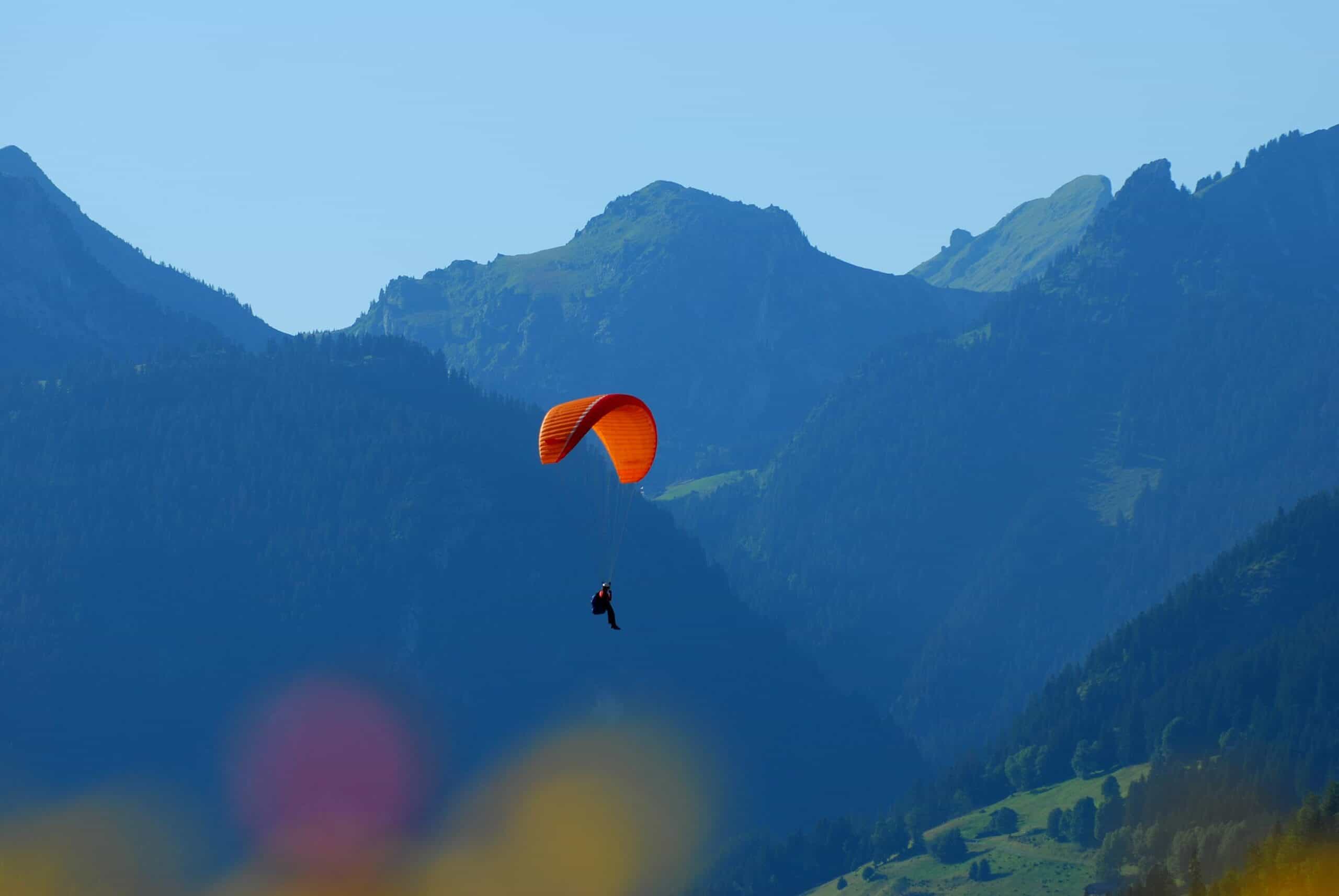 Activities to do in the Alps: Paragliding in Châtel ski resort