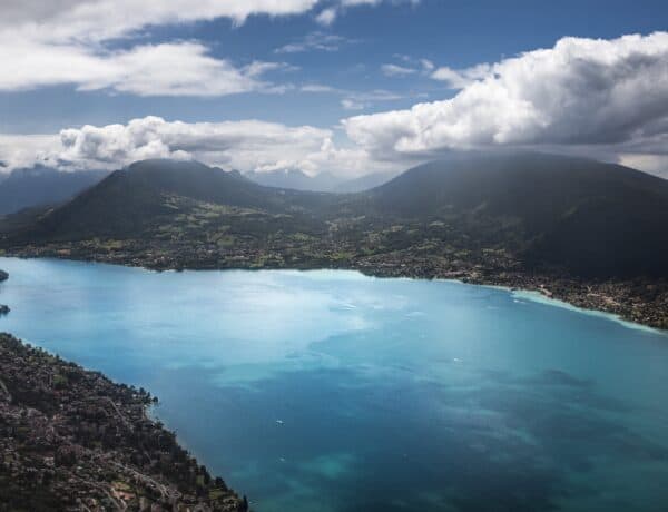 how long does it take to cycle around lake annecy