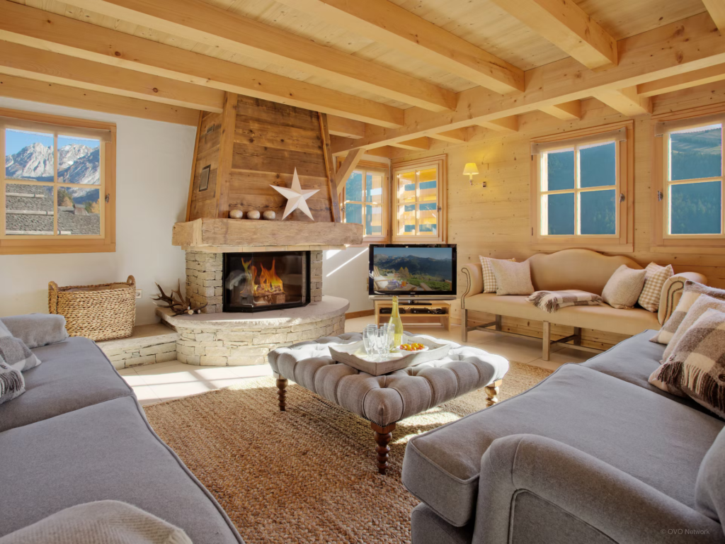 lodge-arpitan-tranquil-living-room-neutral-scheme