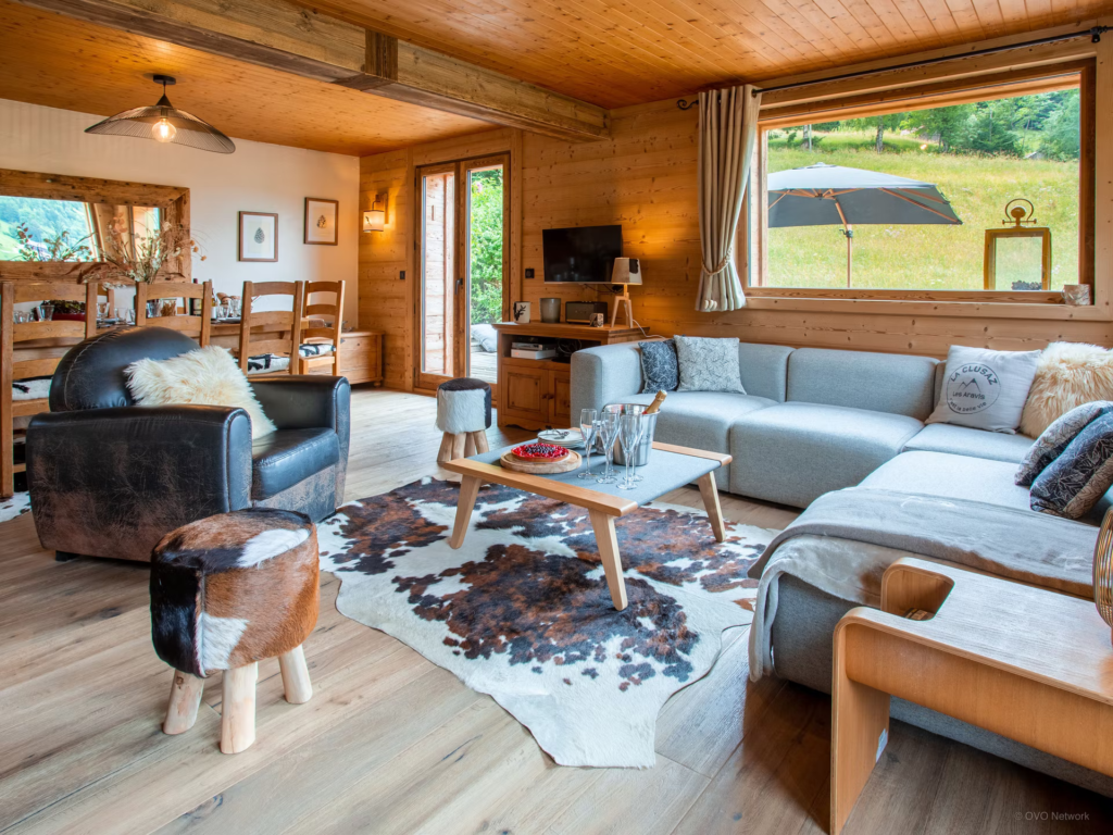 cosy-traditional-relaxing-living-space-chalet-bonnevie