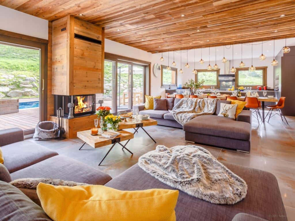 The living room at Chalet Woodman