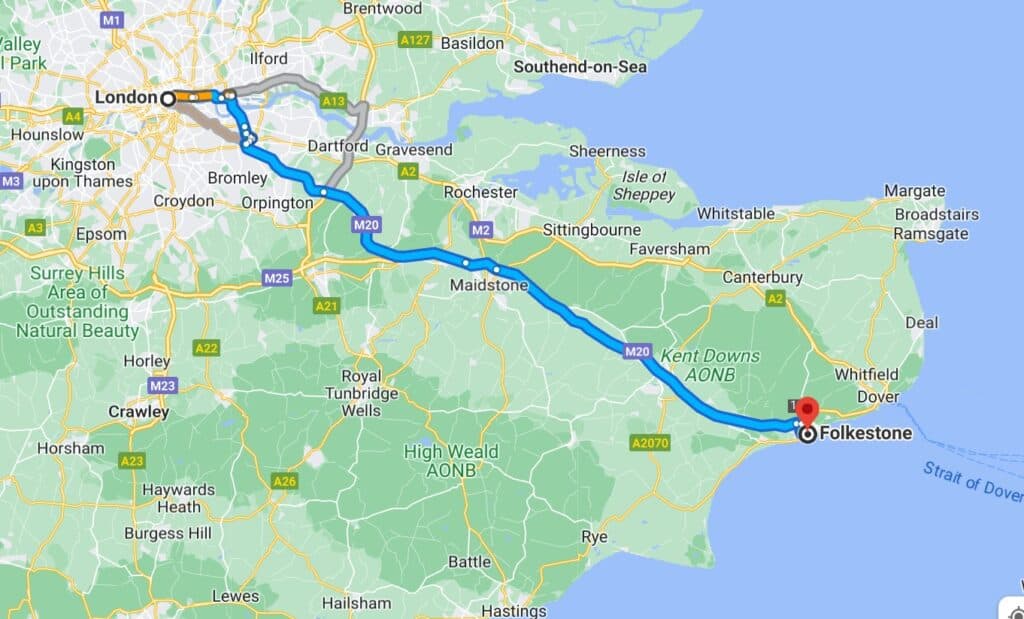 Une carte montrant l'itinéraire de Londres à Folkestone.