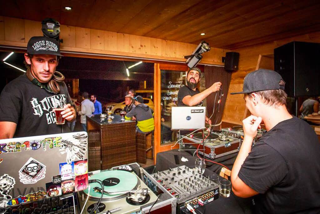 DJs setting up at Nazca Bar