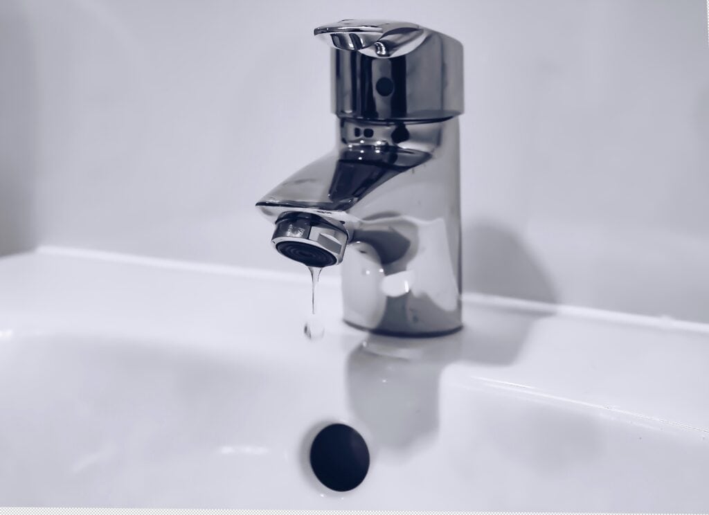 A tap with a drip