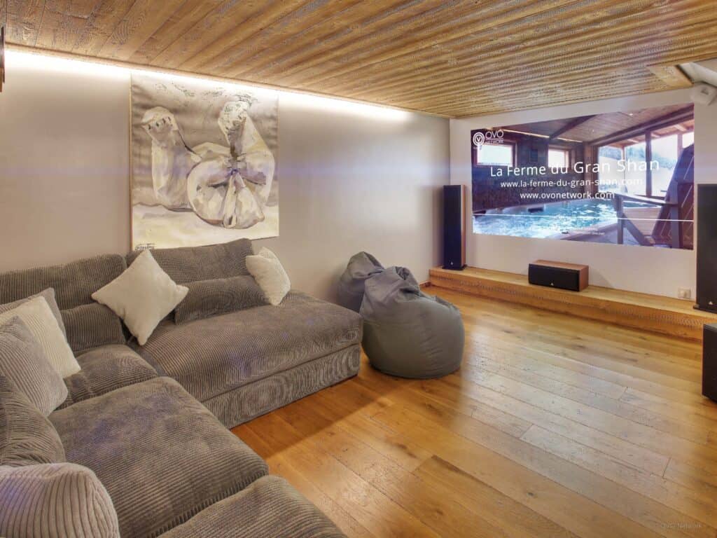 Home cinema at mountain Airbnb