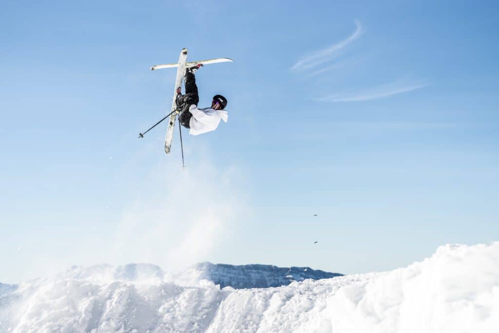 A person freestyle skiing 